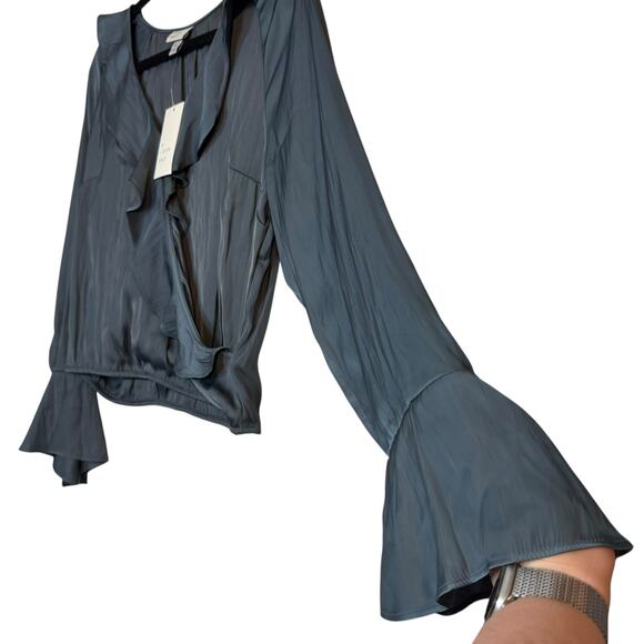 NWT A NEW DAY pewter silver bell sleeve faux wrap blouse Medium - Picture 2 of 7